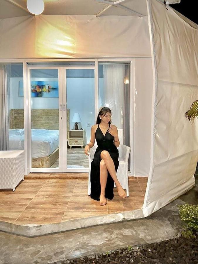 Starlake Villa & Glamping 库布盼洛坎 外观 照片