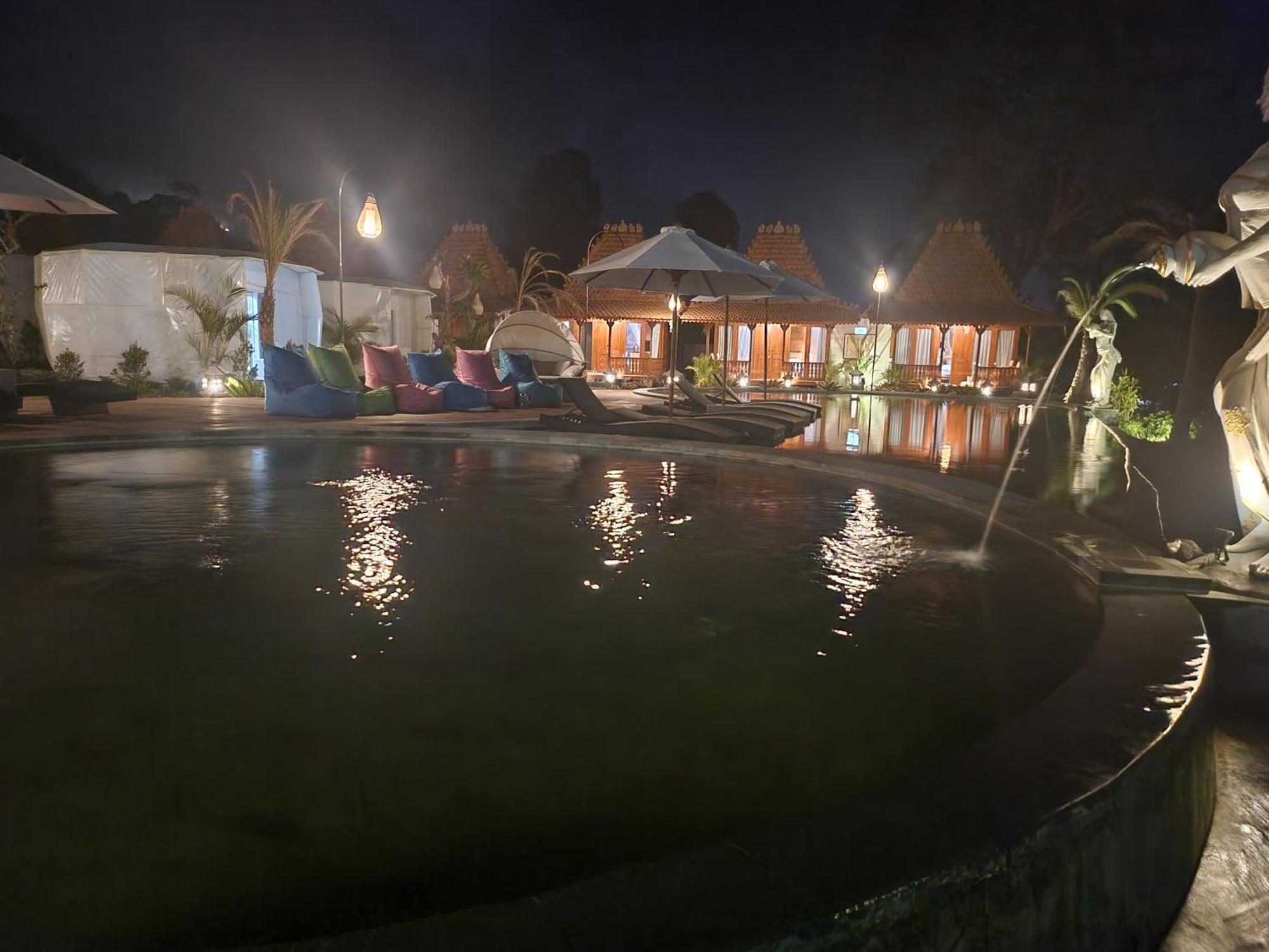 Starlake Villa & Glamping 库布盼洛坎 外观 照片