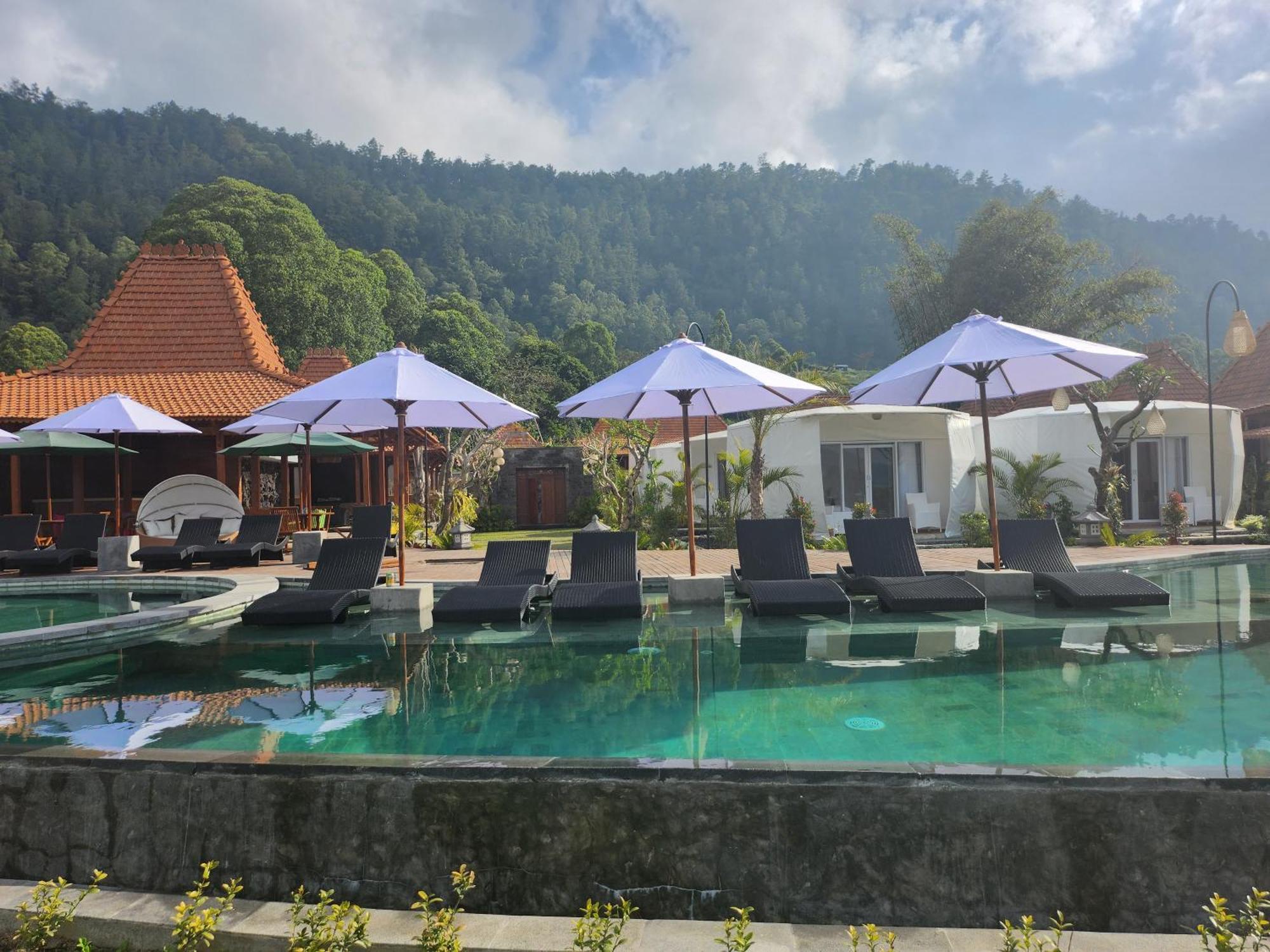 Starlake Villa & Glamping 库布盼洛坎 外观 照片