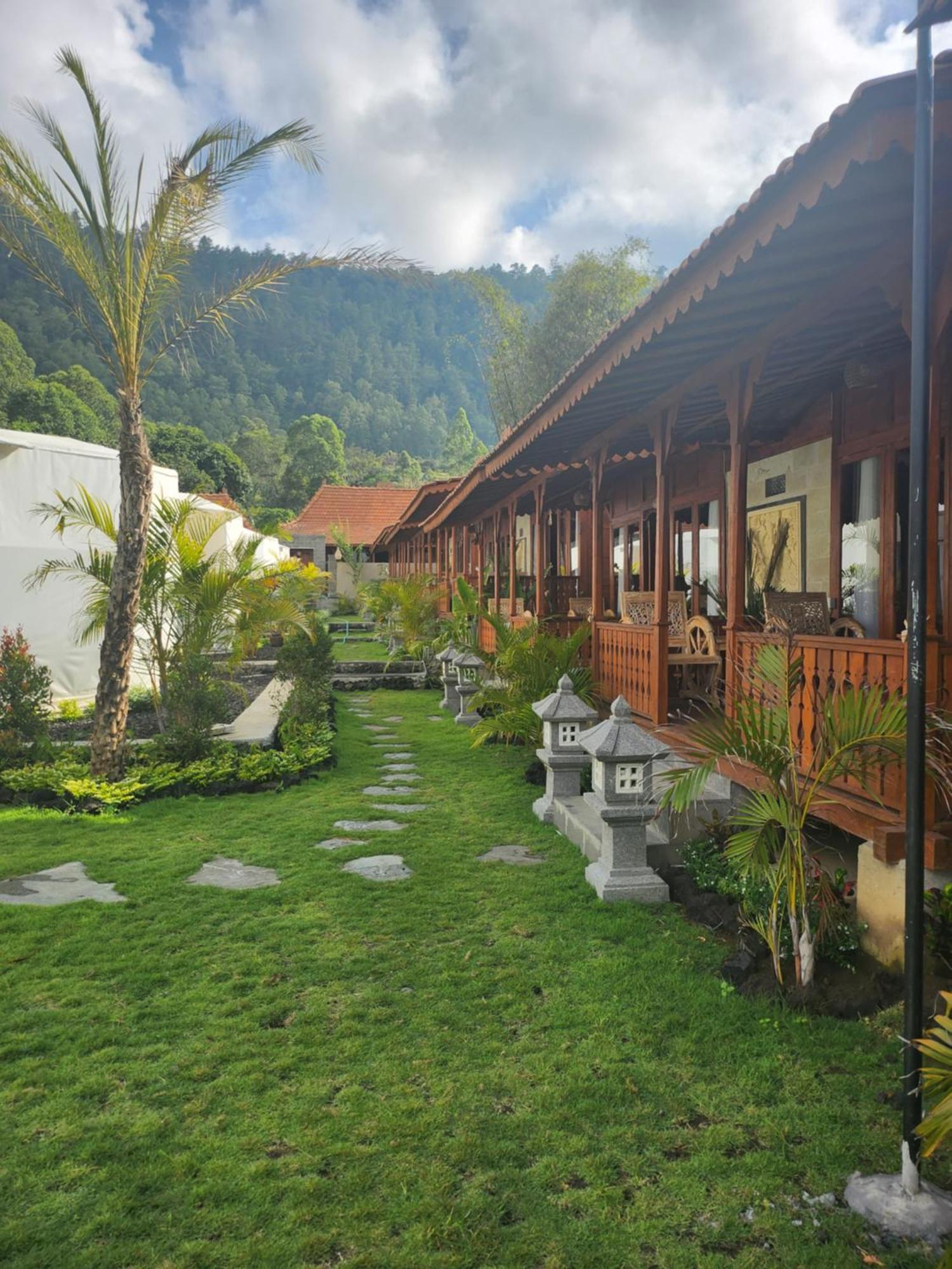 Starlake Villa & Glamping 库布盼洛坎 外观 照片